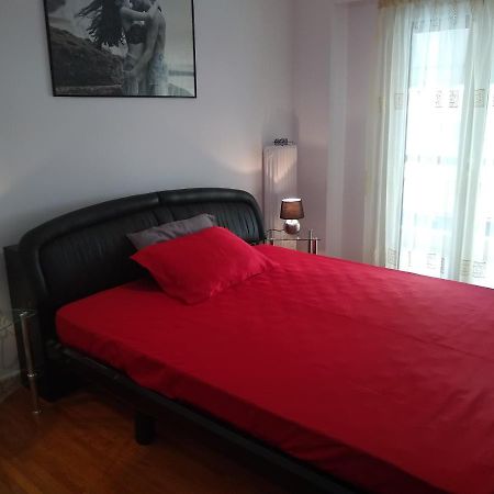 Acropolis Within 10 Minutes Walk! Classical Apartment And A Hostess At Your Side! Athen Eksteriør bilde