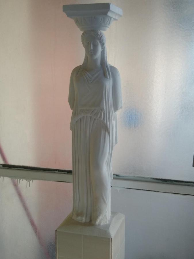 Acropolis Within 10 Minutes Walk! Classical Apartment And A Hostess At Your Side! Athen Eksteriør bilde